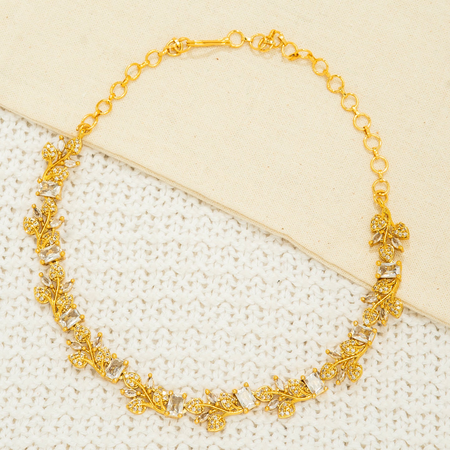 Sculpted Gold Serenity Set