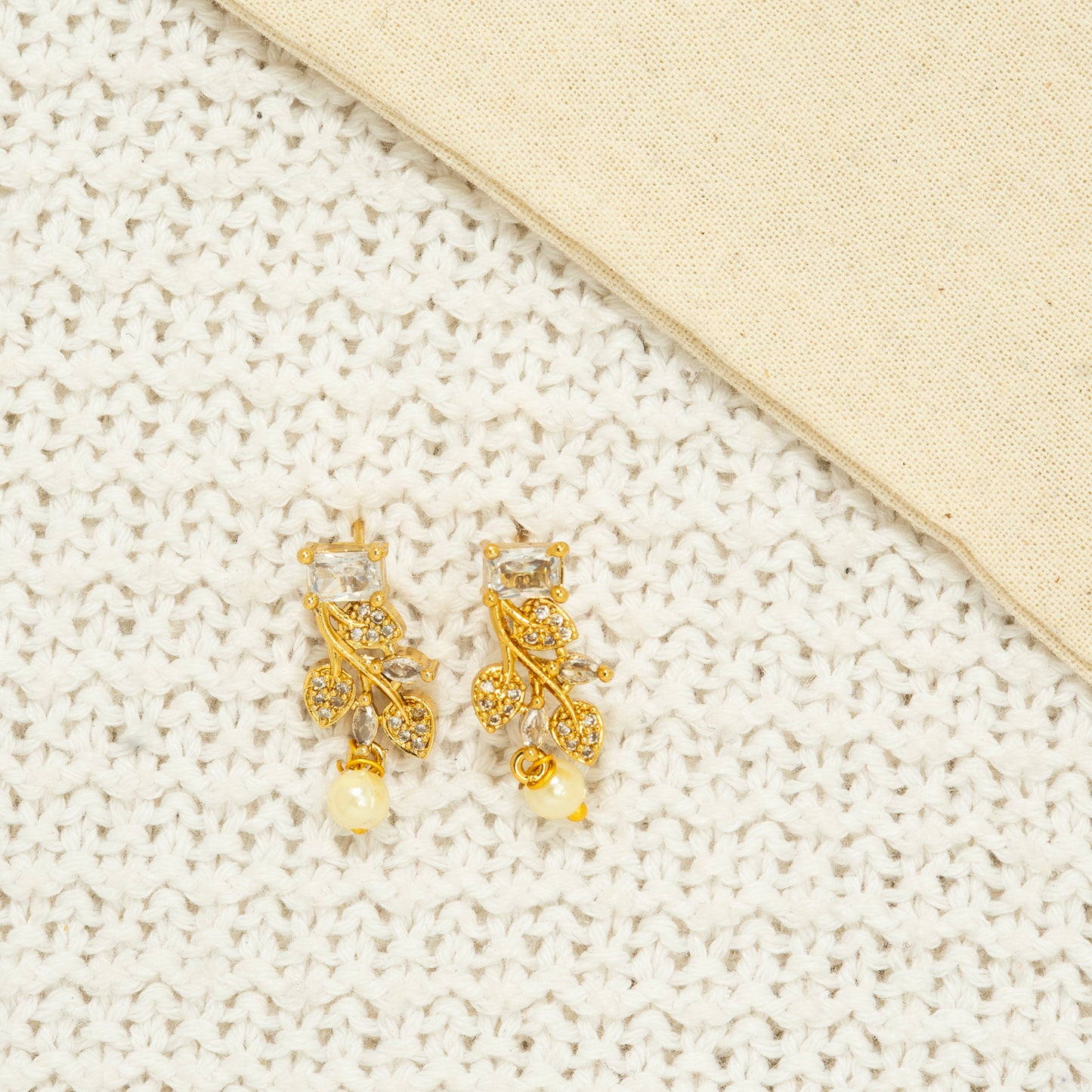 Sculpted Gold Serenity Set