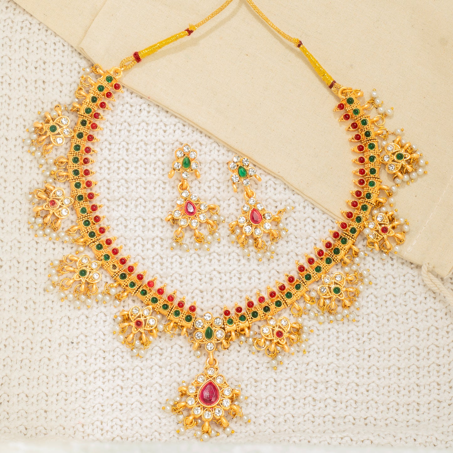 Classic Bead & Pendant Ensemble