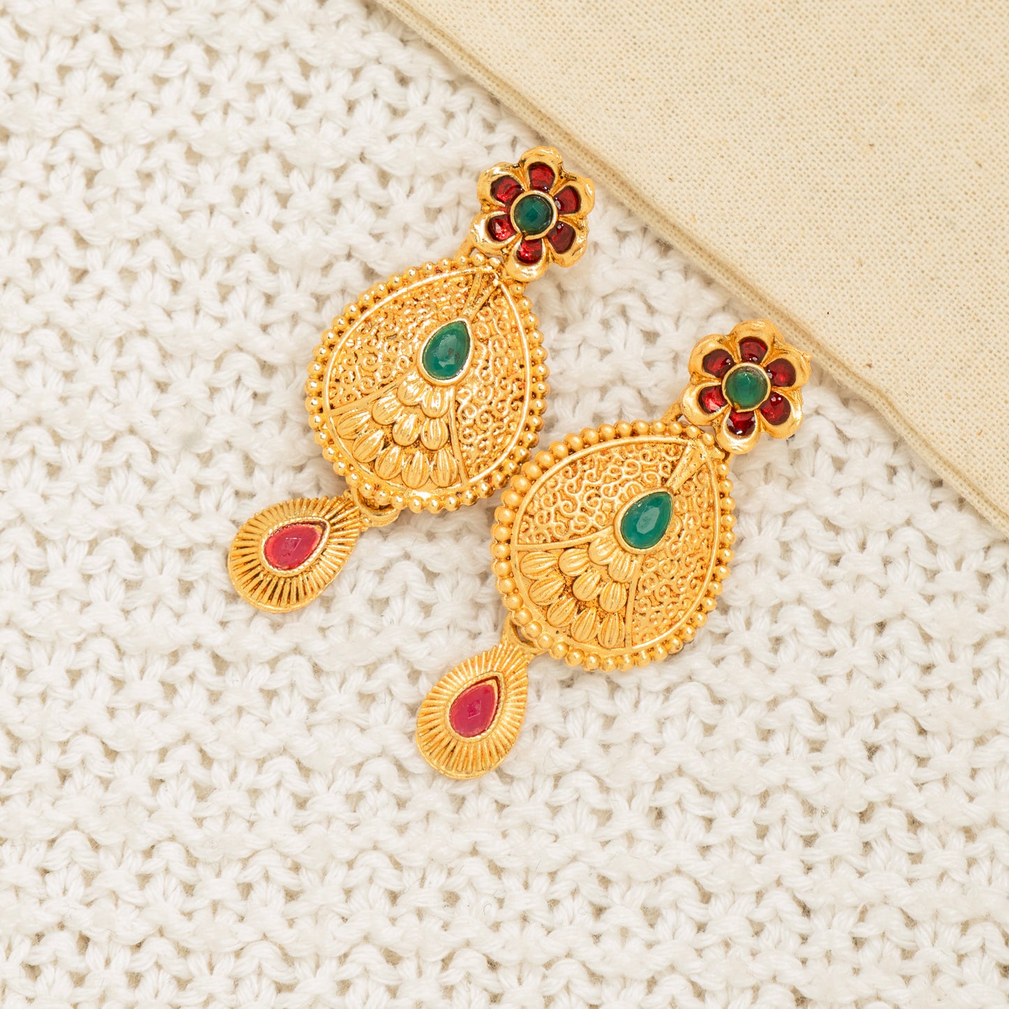 Gemstone Bloom Gold Necklace Set