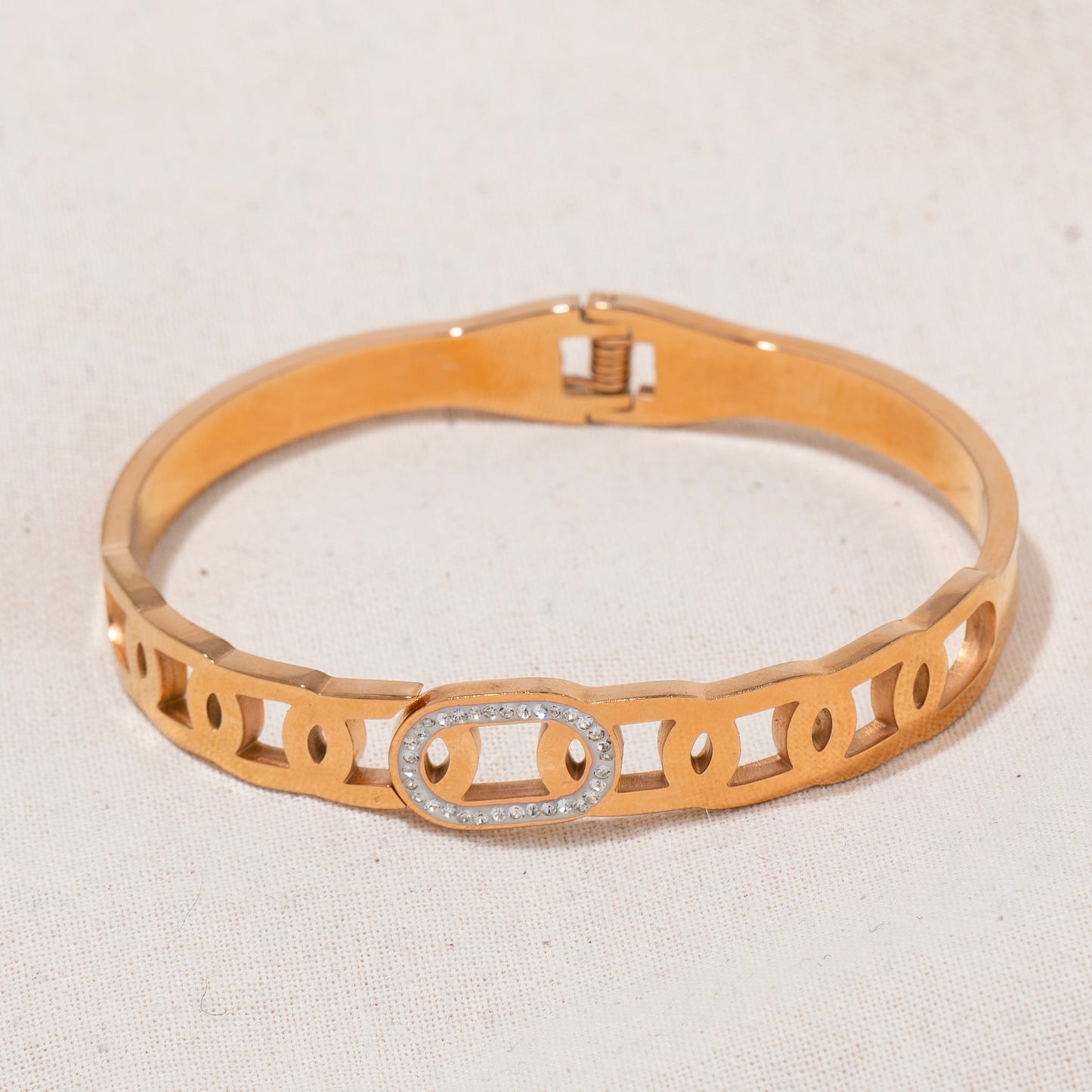 Gold Designer Cutwork Bangle