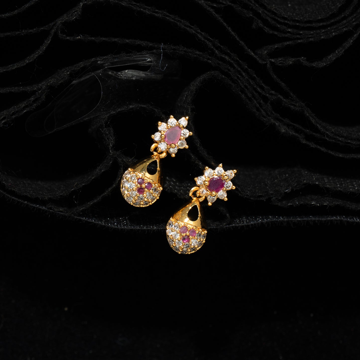 "Crimson Swirl" Gold Plated Necklace & Earring Set