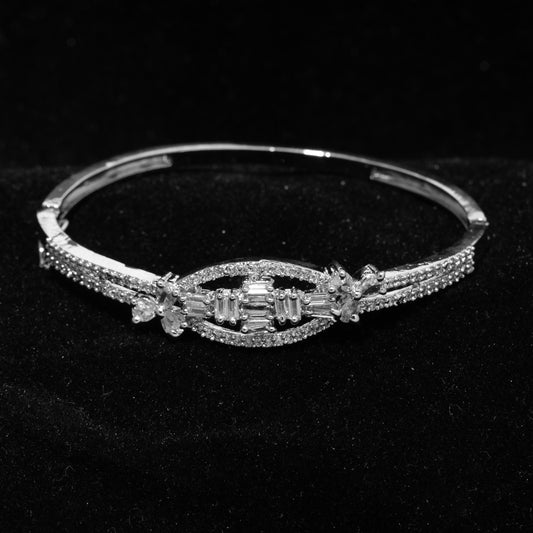 Silver Radiance Emerald Bangle